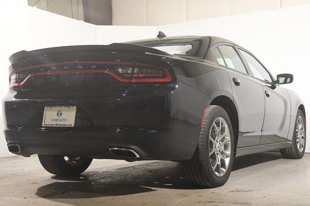 2017 Dodge Charger SXT Plus AWD photo