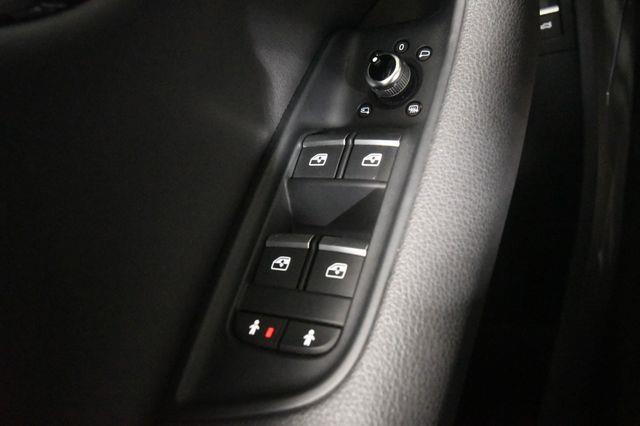 2020 Audi Q7 Premium Plus photo