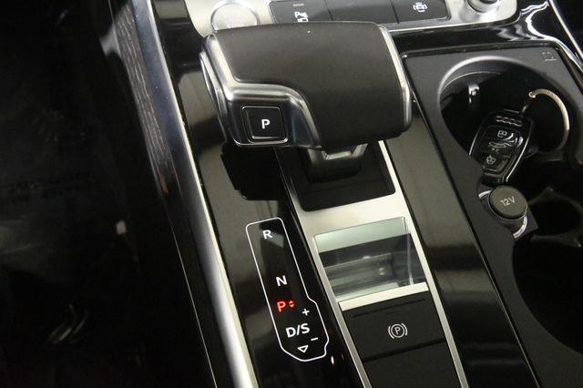 2020 Audi Q7 Premium Plus photo