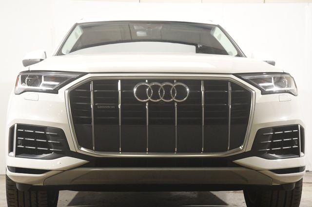 2020 Audi Q7 Premium Plus photo