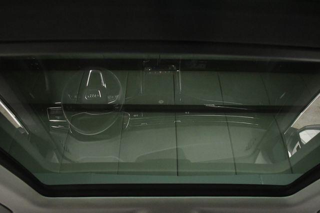 2020 Audi Q7 Premium Plus photo