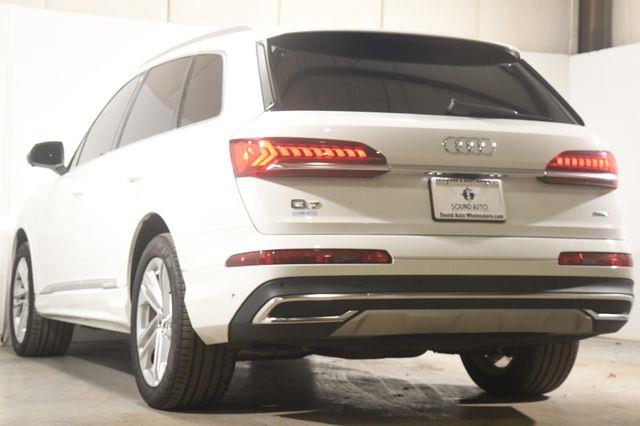 2020 Audi Q7 Premium Plus photo