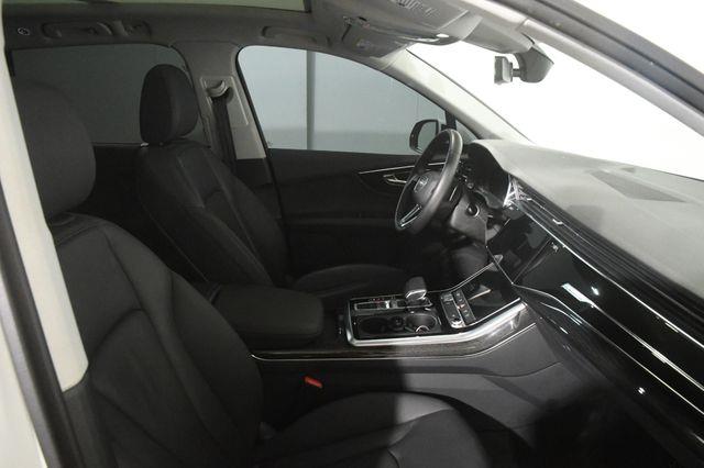 2020 Audi Q7 Premium Plus photo