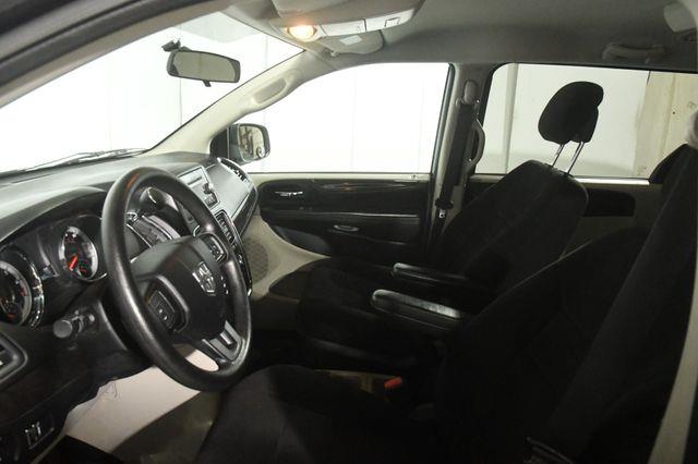 2013 Dodge Grand Caravan SE photo