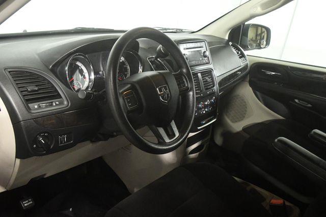 2013 Dodge Grand Caravan SE photo