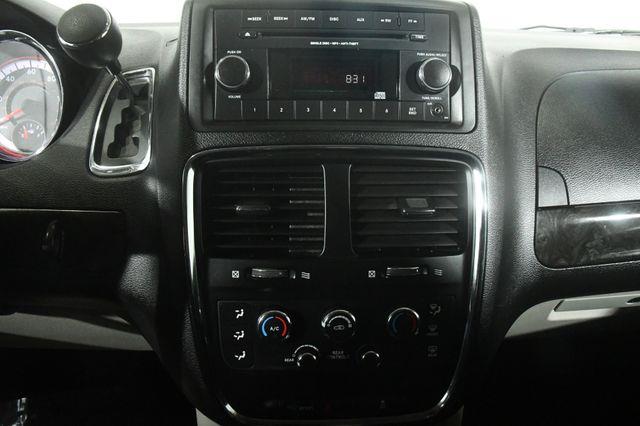 2013 Dodge Grand Caravan SE photo