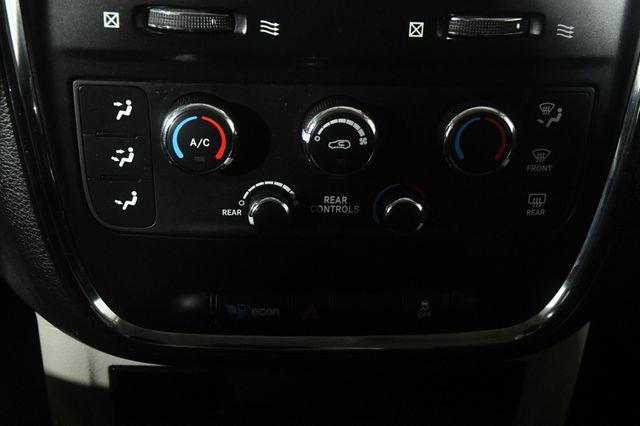 2013 Dodge Grand Caravan SE photo