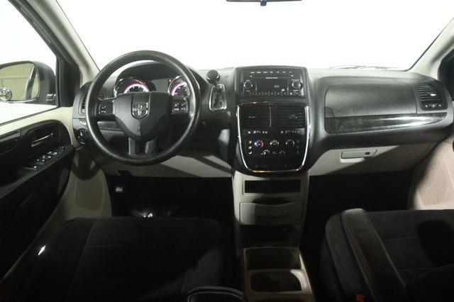 2013 Dodge Grand Caravan SE photo