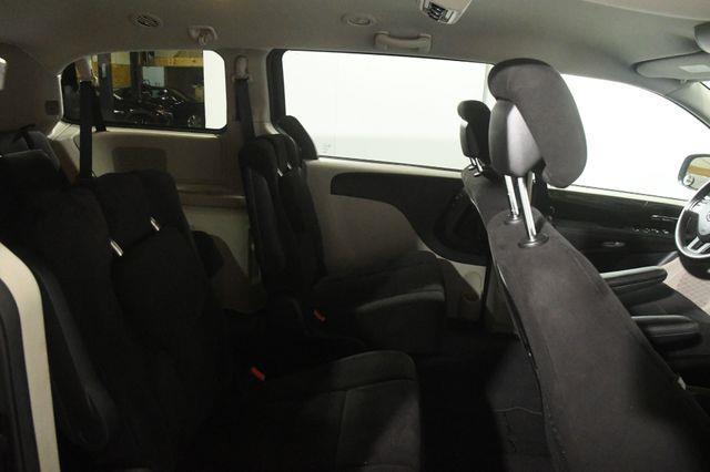 2013 Dodge Grand Caravan SE photo
