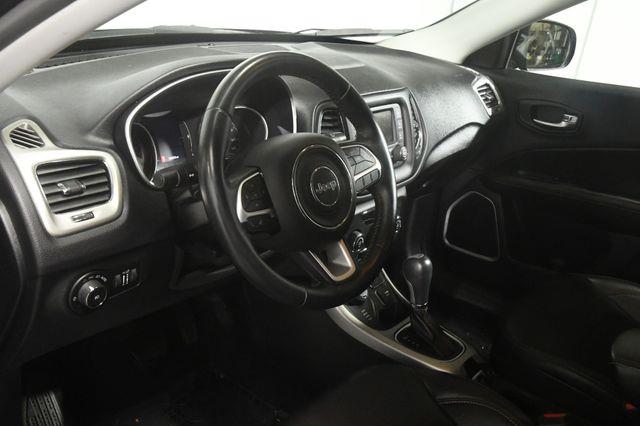 2018 Jeep Compass Latitude photo
