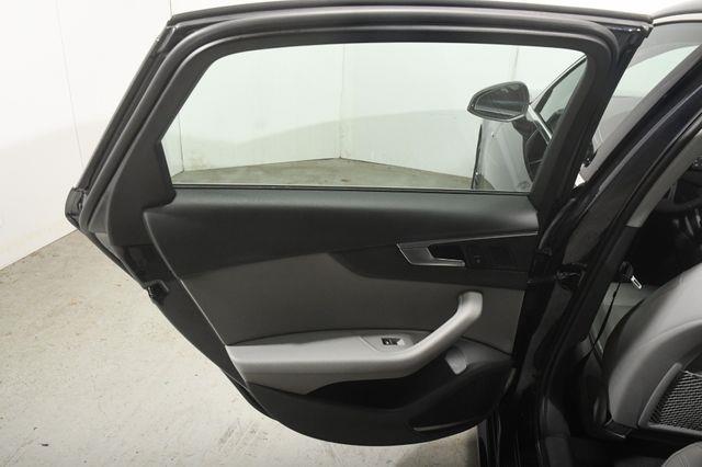 2018 Audi A4 Premium Plus w/ Virtual Cockpi photo