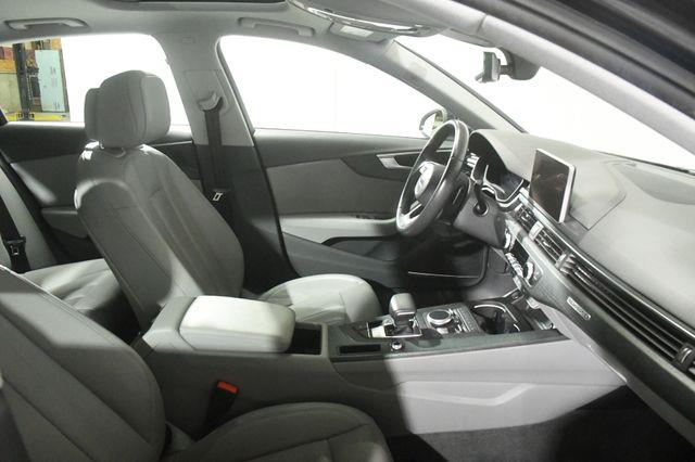 2018 Audi A4 Premium Plus w/ Virtual Cockpi photo