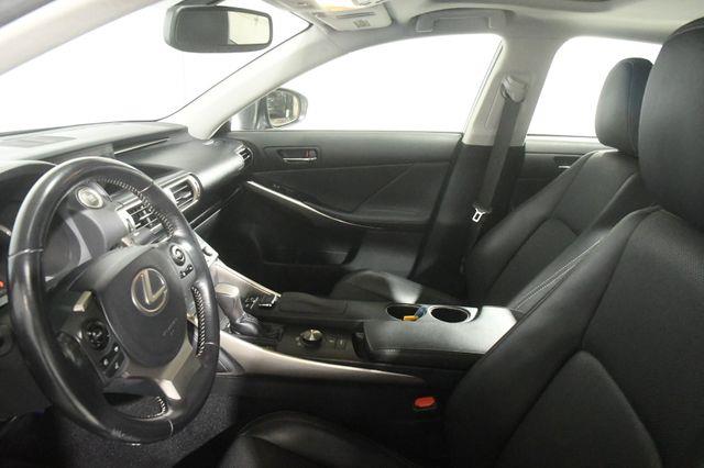 2015 Lexus IS ech photo