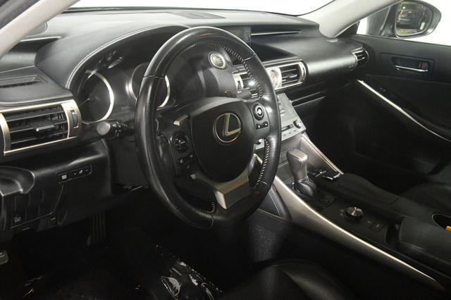 2015 Lexus IS ech photo