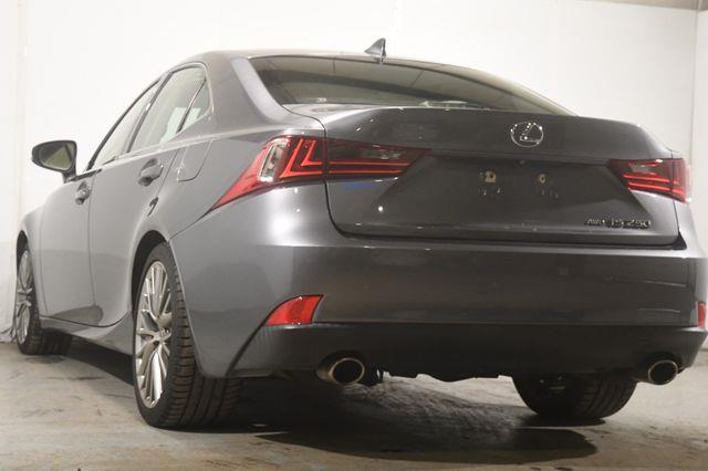 2015 Lexus IS ech photo