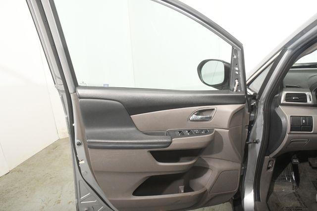 2017 Honda Odyssey LX photo