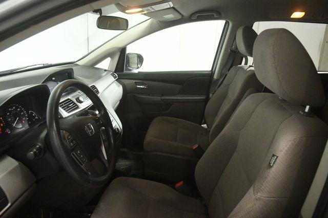 2017 Honda Odyssey LX photo