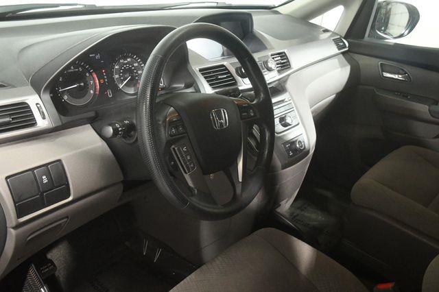 2017 Honda Odyssey LX photo