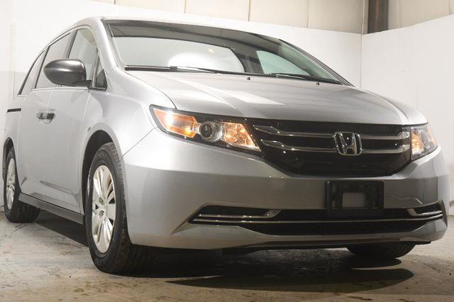 2017 Honda Odyssey LX photo