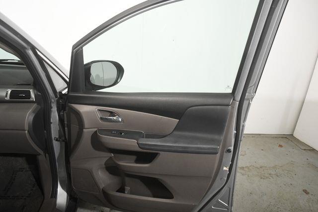 2017 Honda Odyssey LX photo