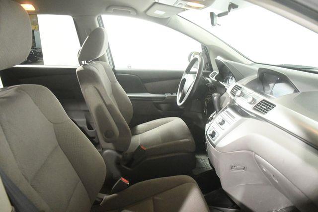 2017 Honda Odyssey LX photo