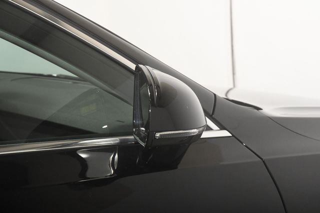 2018 Volvo S90 Momentum photo
