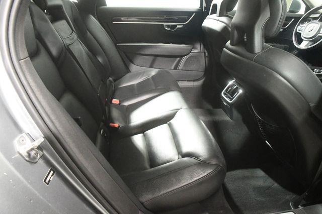 2018 Volvo S90 Momentum w/ Safety Tech photo