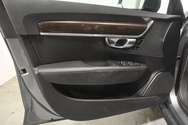 2018 Volvo S90 Momentum w/ Safety Tech photo
