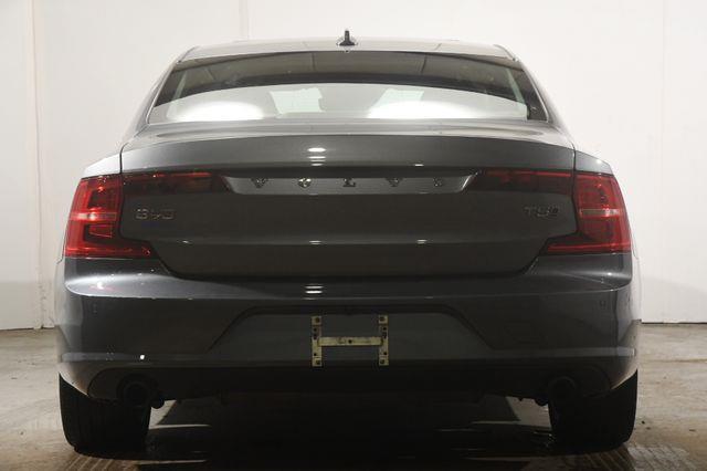 2018 Volvo S90 Momentum w/ Safety Tech photo