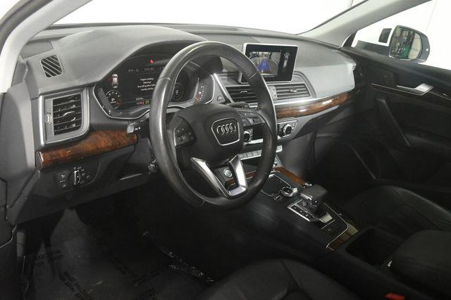 2018 Audi Q5 Tech Premium Plus w/ Virual Co photo