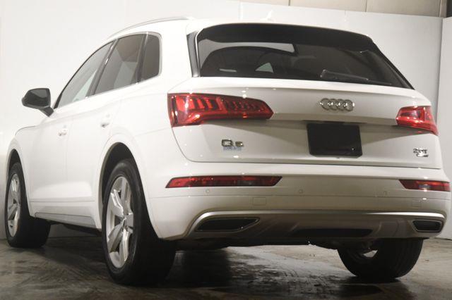 2018 Audi Q5 Tech Premium Plus w/ Virual Co photo