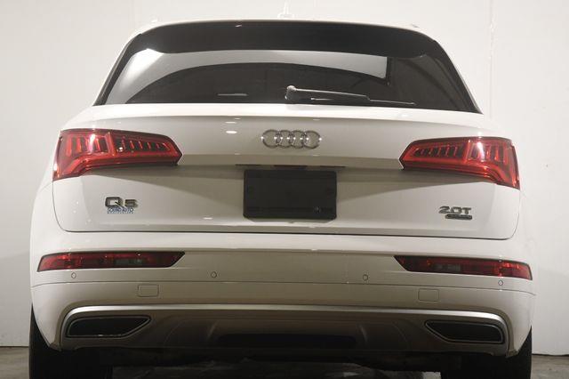 2018 Audi Q5 Tech Premium Plus w/ Virual Co photo