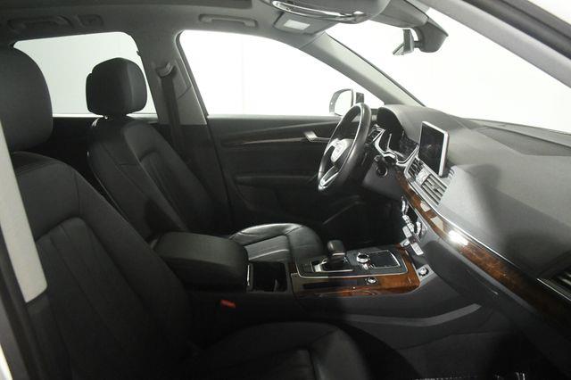 2018 Audi Q5 Tech Premium Plus w/ Virual Co photo