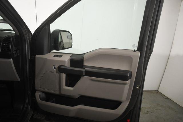 2018 Ford F-150 STX V8 Full Console photo