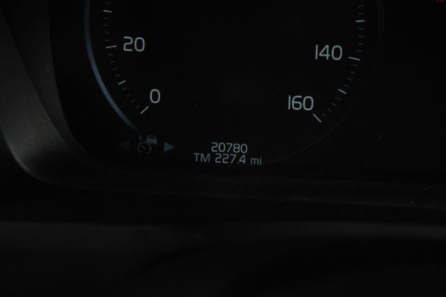2018 Volvo XC90 Momentum w/ Safety Tech photo