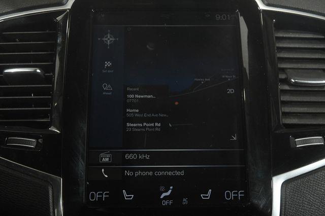2018 Volvo XC90 Momentum w/ Safety Tech photo