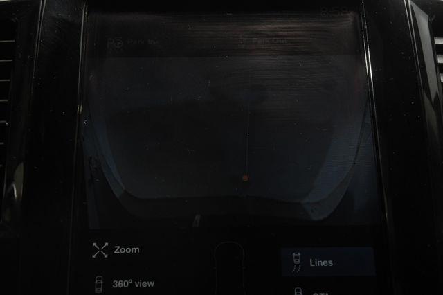 2018 Volvo XC90 Momentum w/ Safety Tech photo