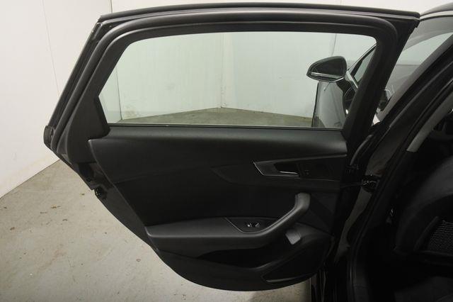 2018 Audi A4 Premium Plus w/ Virtual Cockpi photo
