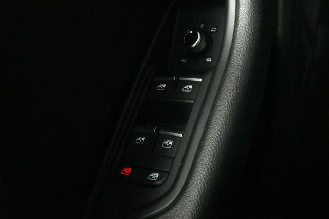 2018 Audi A4 Premium Plus w/ Virtual Cockpi photo
