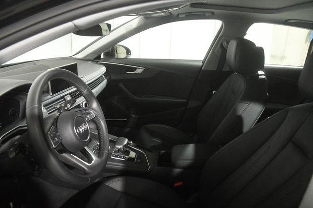 2018 Audi A4 Premium Plus w/ Virtual Cockpi photo