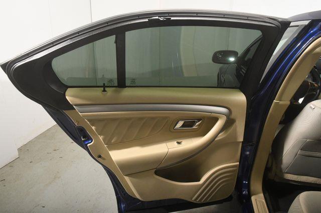 2015 Ford Taurus SEL photo