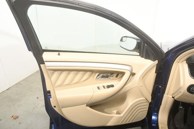 2015 Ford Taurus SEL photo