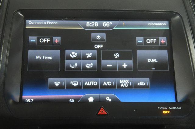 2015 Ford Taurus SEL photo
