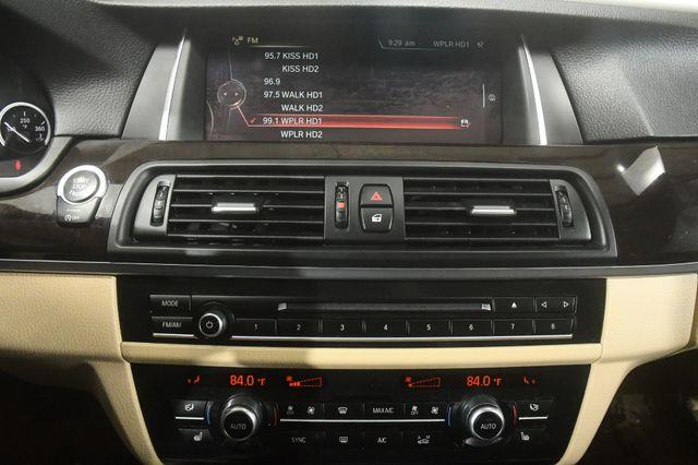 2015 BMW 5-Series 528i Xdrive w/ Nav/ Safety / C photo