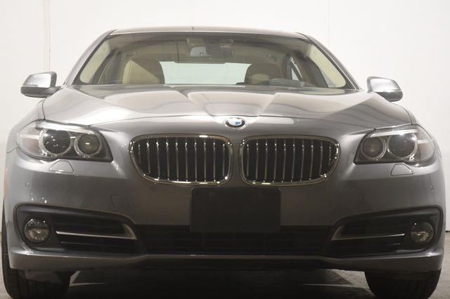 2015 BMW 5-Series 528i Xdrive w/ Nav/ Safety / C photo