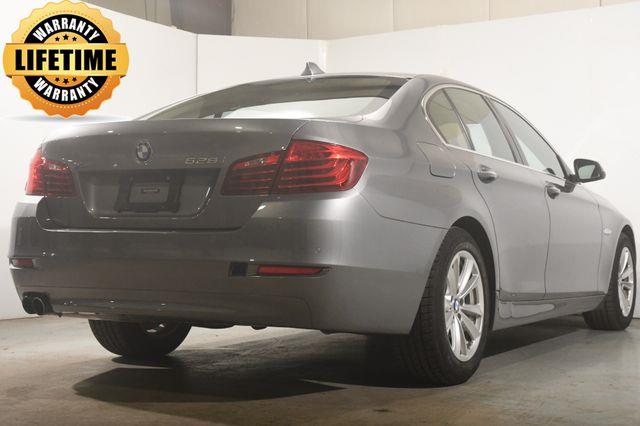 2015 BMW 5-Series 528i Xdrive w/ Nav/ Safety / C photo