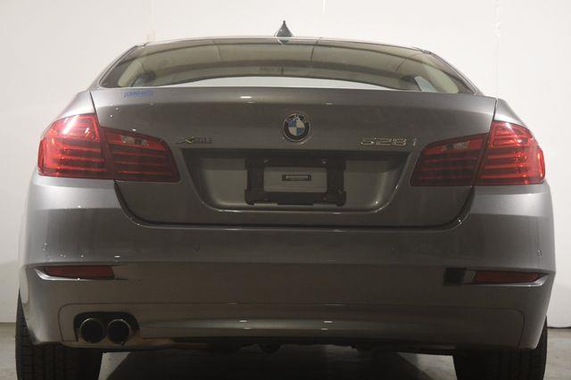 2015 BMW 5-Series 528i Xdrive w/ Nav/ Safety / C photo