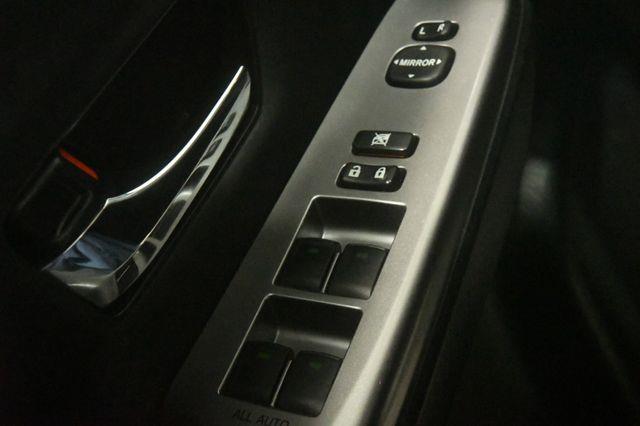 2017 Toyota Prius v Three w/ Navigation photo