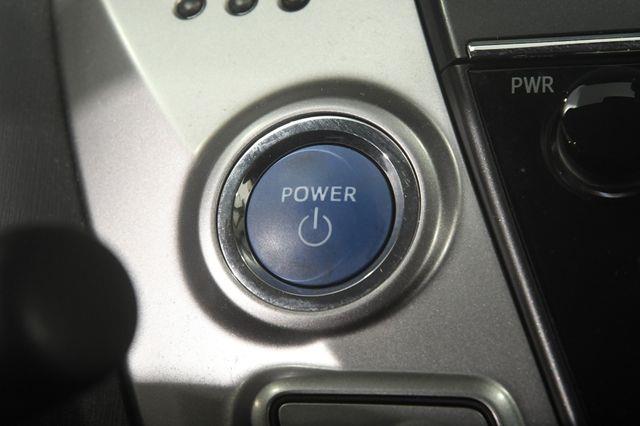 2017 Toyota Prius v Three w/ Navigation photo