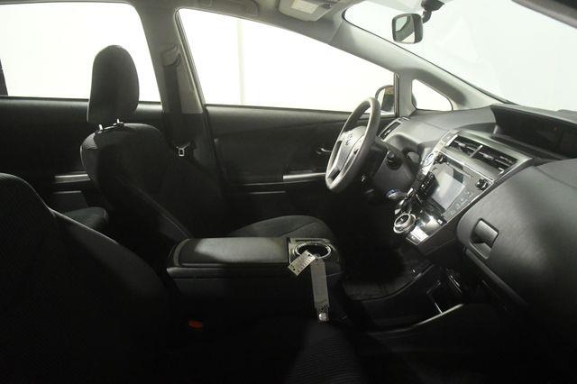 2017 Toyota Prius v Three w/ Navigation photo